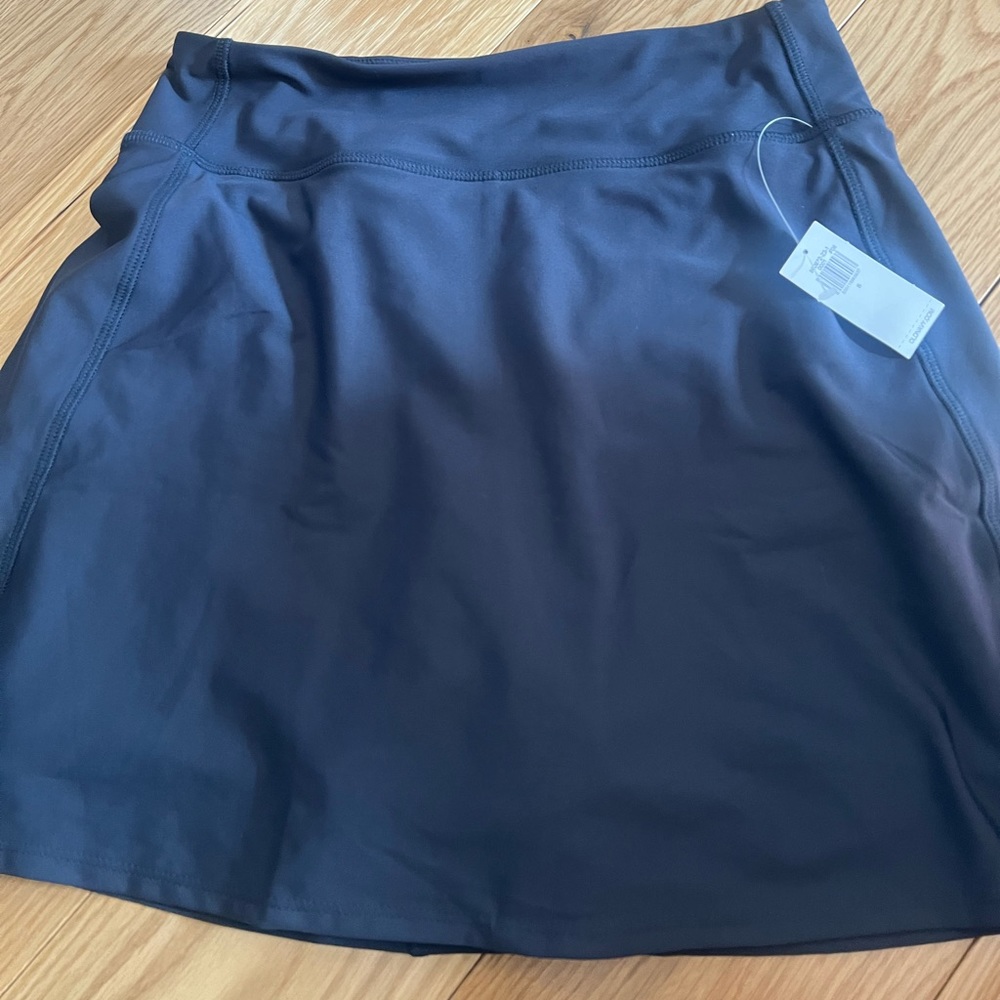 old navy navy blue tennis skirt with built in shorts